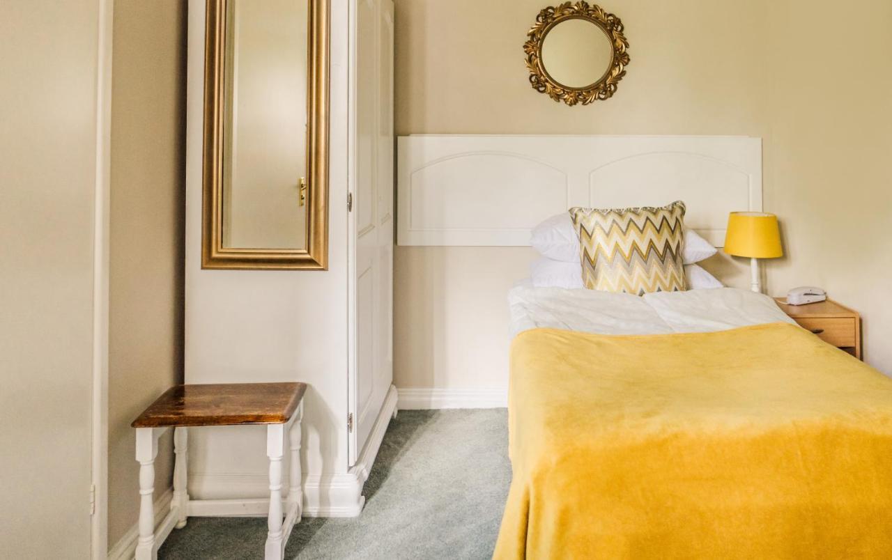 Caer Beris Manor House B&B Билт Уелс Екстериор снимка